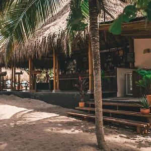 Los Hermanos Beach Hostal Guachaca